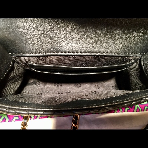 Tori Burch Black Quilted Leather Micro Crossbody - Picture 8 of 8